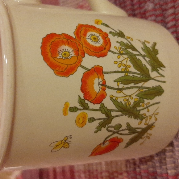 No brand Other - 💕FREE WITH ANY PURCHASE OVER $20💕Vintage mug with picture of wild flowers